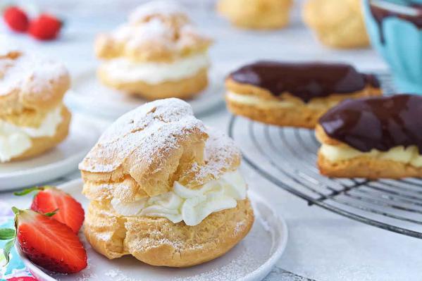 How do you keep cream puffs from getting soggy?