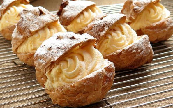  What is cream puff?